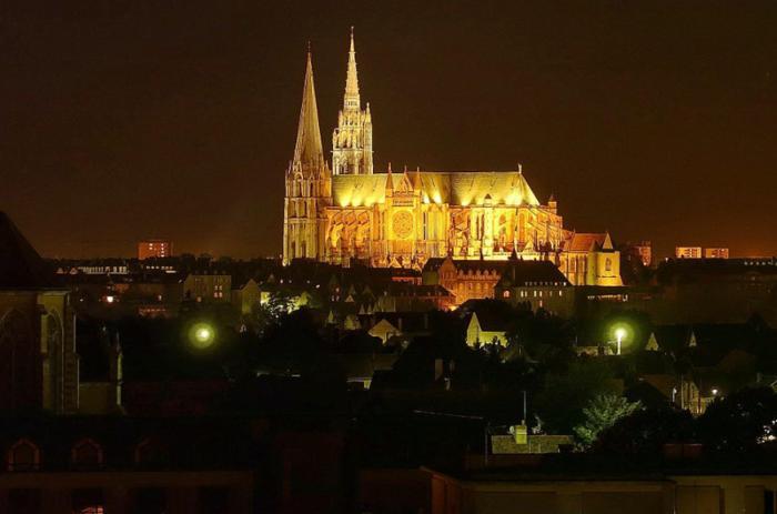 The Heart Of Chartres Apartment Exterior photo